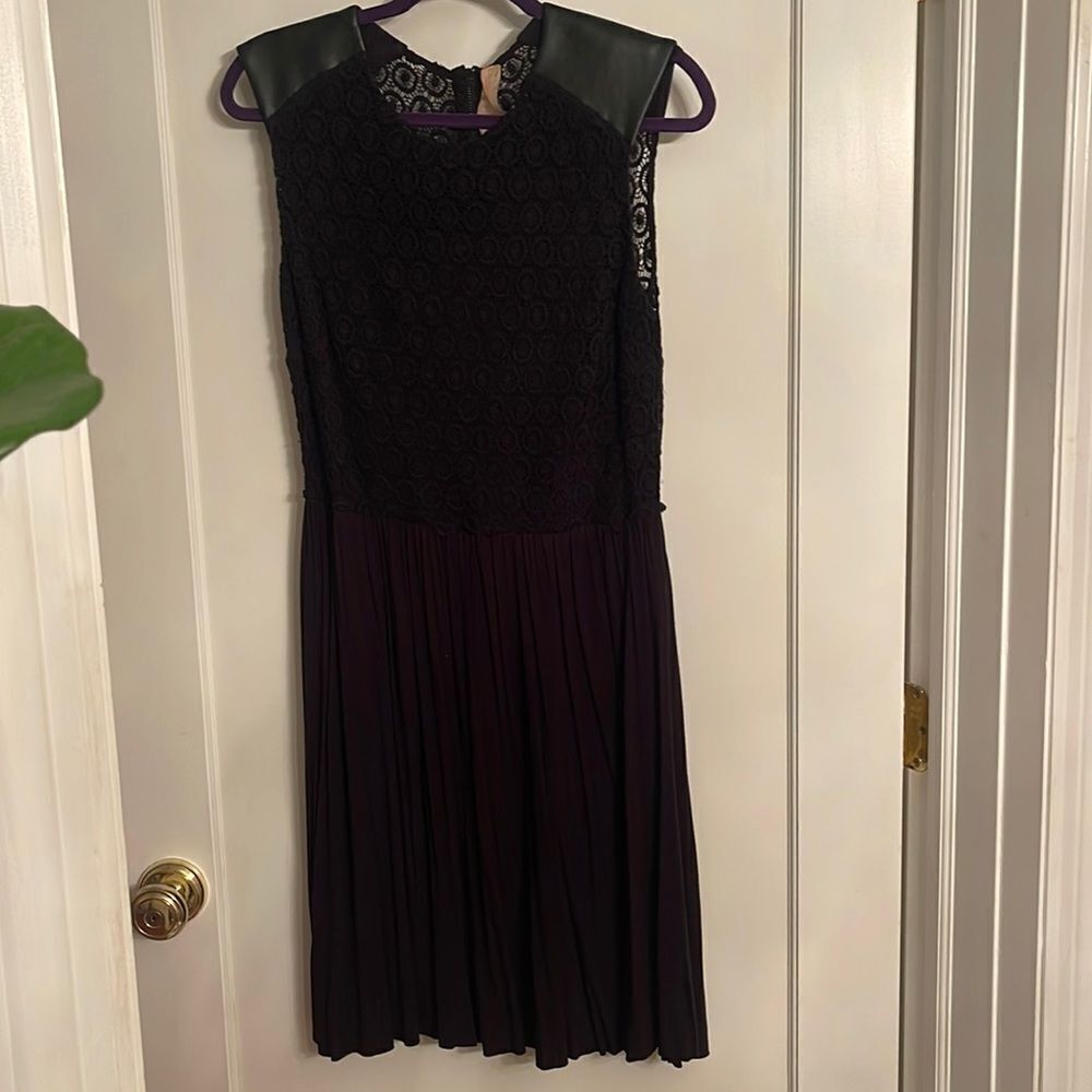 BALEY 44 BLACK LACE AND FAUX LEATHER. DRESS - SIZE L